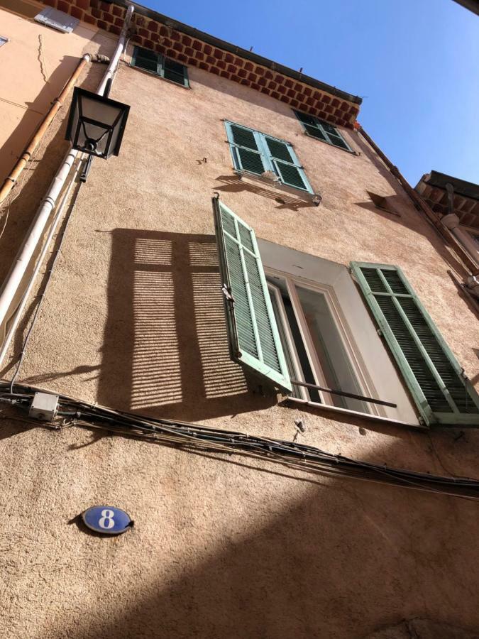 A Deux Pas Du Palais Des Festivals , Deux Pieces Dans Le Bas Du Quartier Historique Du Suquet A Cannes Exterior photo
